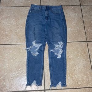 American Eagle Mom Jean Size 2 Short